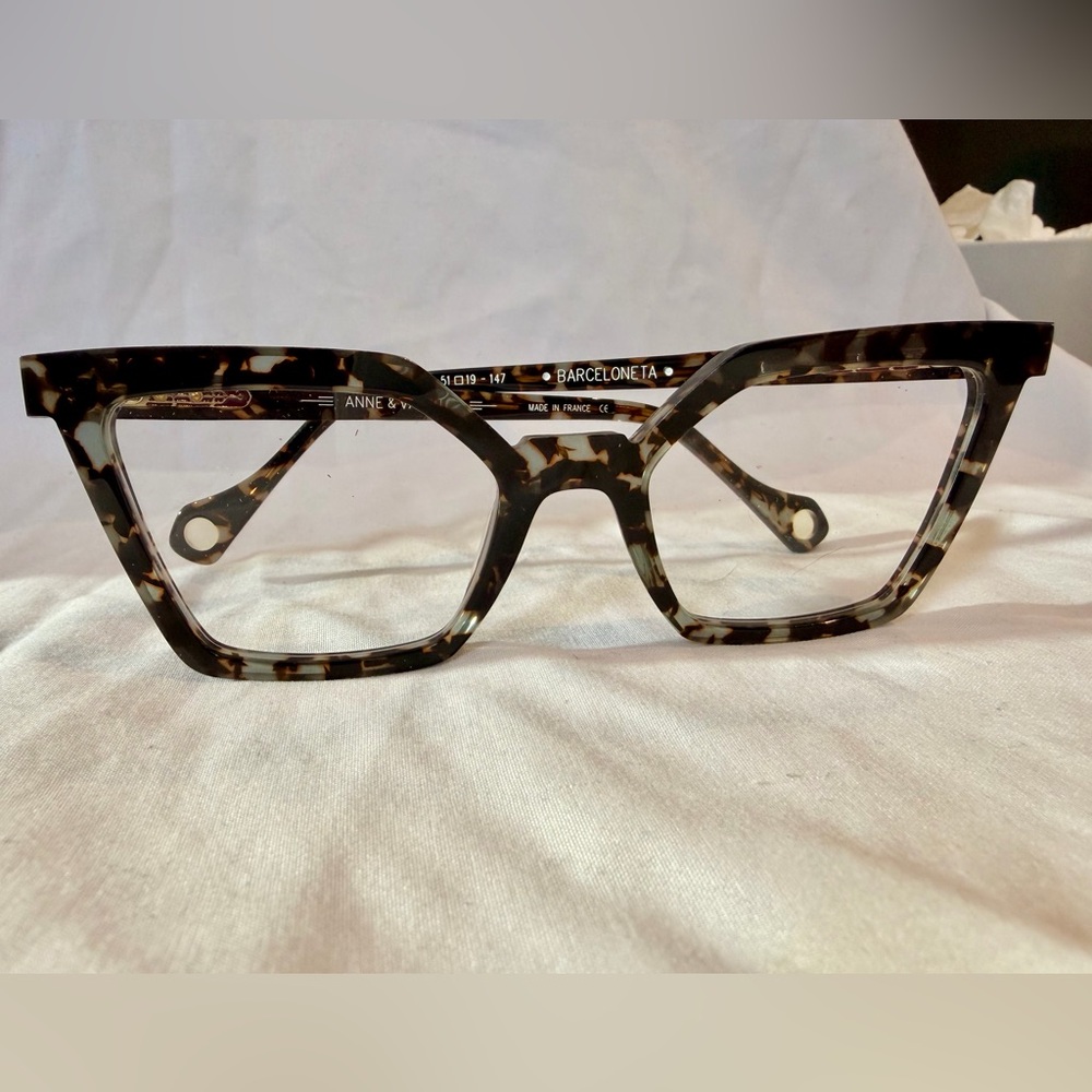 Anne et Valentin Barceloneta Tortoiseshell Cat-Eye Glasses